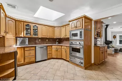 186 Laauwe Ave, Wayne, NJ 07470 - Photo 9