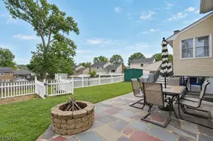333 Foxwood Rd, Union Township, NJ 07083 - Photo 23
