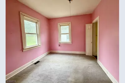 31 Fourth St, Hillsborough Township, NJ 08821 - Photo 9