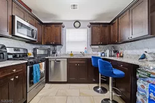 572 S 11th St, Newark, NJ 07103 - Photo 15