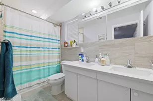 572 S 11th St, Newark, NJ 07103 - Photo 21