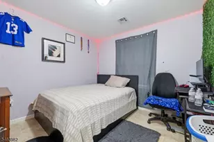 572 S 11th St, Newark, NJ 07103 - Photo 19