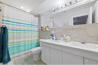 572 S 11th St, Newark, NJ 07103 - Photo 27