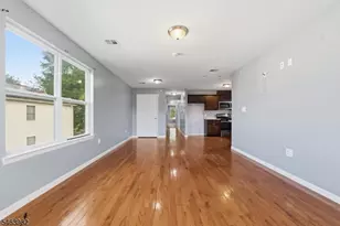 572 S 11th St, Newark, NJ 07103 - Photo 3