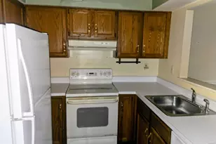 41 Stevens Ct, Bedminster Township, NJ 07921 - Photo 9