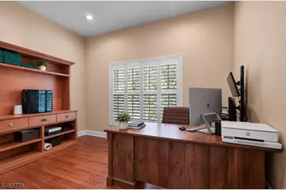 5 Nalesnik Dr, Fairfield, NJ 07004 - Photo 11