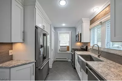 122 Garside Avenue, Wayne, NJ 07470 - Photo 3