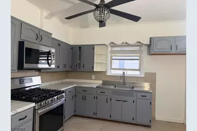 313 Chestnut St, Kearny, NJ 07032 - Photo 21