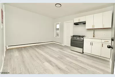 83 Jay St, Newark, NJ 07103 - Photo 3