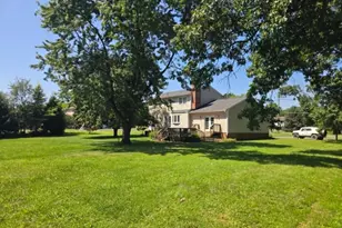 160 Woods Rd, Hillsborough Township, NJ 08844 - Photo 5