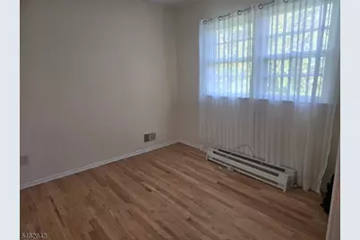 160 Woods Rd, Hillsborough Township, NJ 08844 - Photo 11