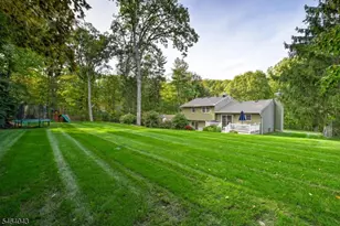 44 Northview Dr, Morris Plains, NJ 07950 - Photo 47