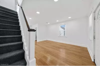 704 W Lake Ave, Rahway, NJ 07065 - Photo 5