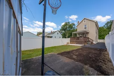 704 W Lake Ave, Rahway, NJ 07065 - Photo 21