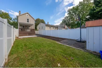 704 W Lake Ave, Rahway, NJ 07065 - Photo 23