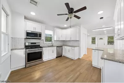 704 W Lake Ave, Rahway, NJ 07065 - Photo 7