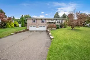 9 Douglas Ln, Washington Township, NJ 07882 - Photo 3