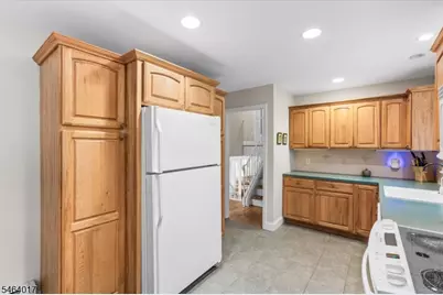 38 Old Coach Rd, Vernon, NJ 07462 - Photo 9