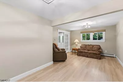 38 Old Coach Rd, Vernon, NJ 07462 - Photo 7