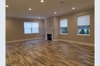 6 Elm St #12, Madison, NJ 07940 - Photo 5