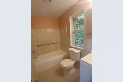 21 Holland St, Newark, NJ 07103 - Photo 15