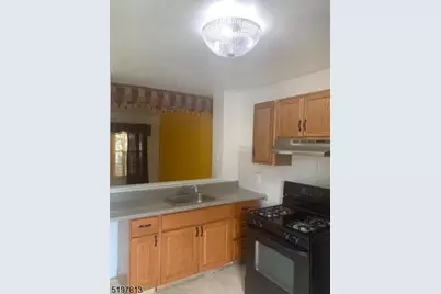 21 Holland St, Newark, NJ 07103 - Photo 13