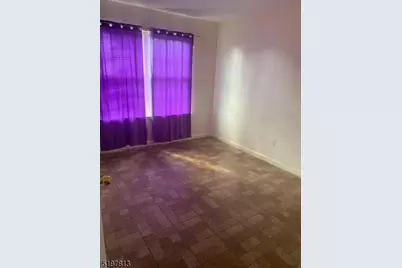 21 Holland St, Newark, NJ 07103 - Photo 9