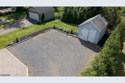 921 N Washington Ave, Green Brook Township, NJ 08812 - Photo 25