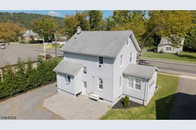 921 N Washington Ave, Green Brook Township, NJ 08812 - Photo 19