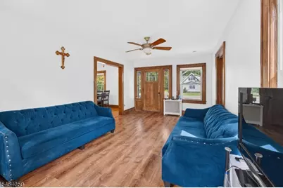 921 N Washington Ave, Green Brook Township, NJ 08812 - Photo 7