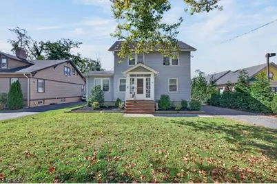 921 N Washington Ave, Green Brook Township, NJ 08812 - Photo 3