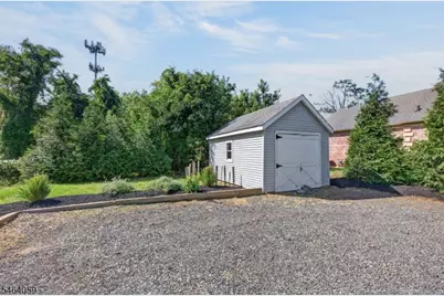 921 N Washington Ave, Green Brook Township, NJ 08812 - Photo 23