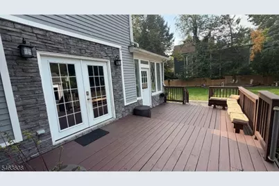 652 W 8th St, Plainfield, NJ 07060 - Photo 7