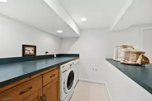 17 Floyd Rd, Verona, NJ 07044 - Photo 37
