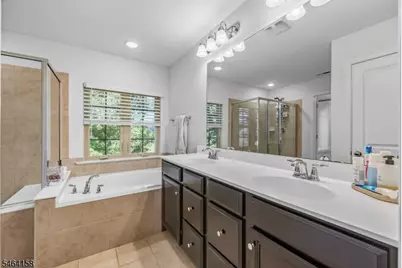 82 Albert Ct, Randolph Township, NJ 07869 - Photo 9