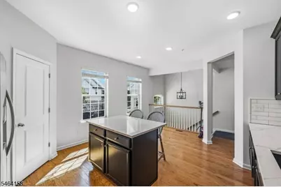 82 Albert Ct, Randolph Township, NJ 07869 - Photo 5