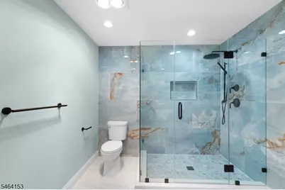 240 Atlantic Dr, Parsippany, NJ 07054 - Photo 25