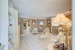 34 N Richards Ave, Somerville, NJ 08876 - Photo 5