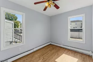 590 Hawthorne Ave, Irvington, NJ 07112 - Photo 9