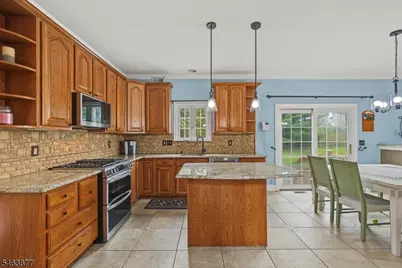 6 Varnon Ct, Hillsborough Township, NJ 08844 - Photo 9