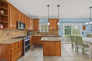 6 Varnon Ct, Hillsborough Township, NJ 08844 - Photo 9