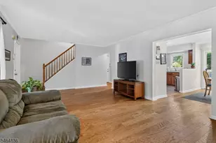 48 Kingswood Rd, Branchburg Township, NJ 08876 - Photo 15