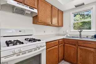 48 Kingswood Rd, Branchburg Township, NJ 08876 - Photo 19