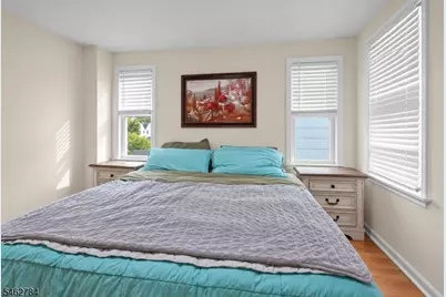 35 Clinton St, Bloomfield, NJ 07003 - Photo 23