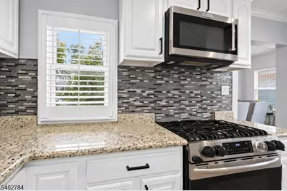 35 Clinton St, Bloomfield, NJ 07003 - Photo 15