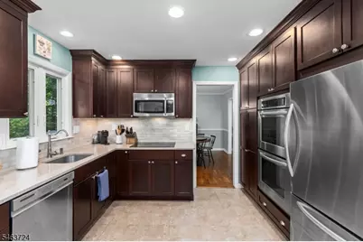 22 Wehrli Rd, Washington Township, NJ 07853 - Photo 9