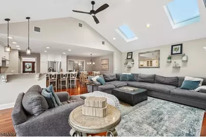 22 Allen Dr, Wayne, NJ 07470 - Photo 5