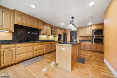 44 Hughes Ln, Watchung, NJ 07069 - Photo 5