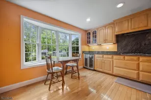 44 Hughes Ln, Watchung, NJ 07069 - Photo 7