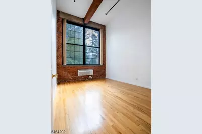 366-382 Trenton Ave #2E, Paterson, NJ 07503 - Photo 7